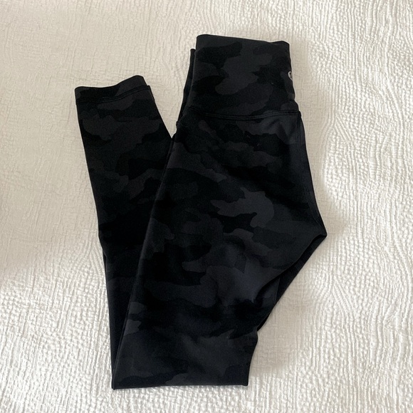 Lululemon camo wunder train leggings - Picture 1 of 2